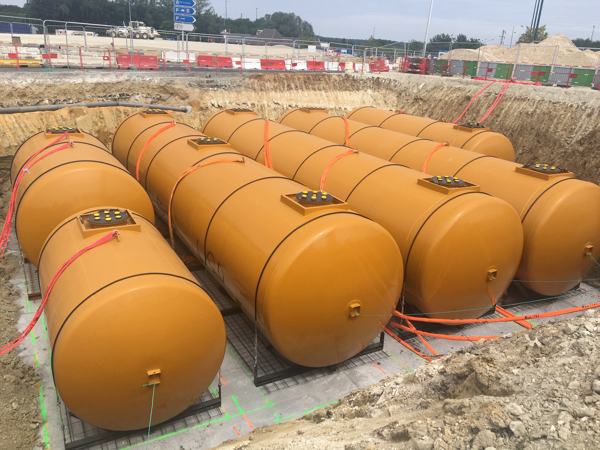 Hydrocarbon Tank CDE